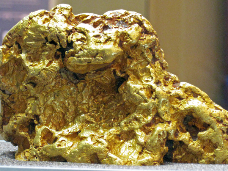 Gold Nugget (Australia) 4 (16848647509)